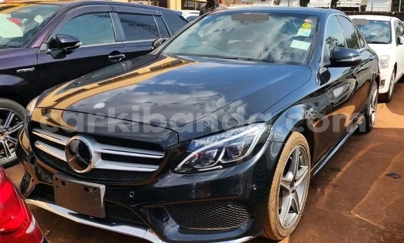Nunua Ilio tumika Mercedes-Benz E200 Nyingine Gari ndani ya Kampala nchini Uganda Nunua Ilio tumika Mercedes-Benz E200 Nyingine Gari ndani ya Kampala nchini Uganda