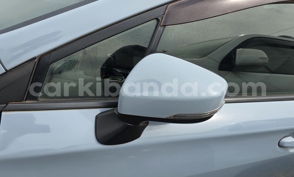 Nunua Mpya Subaru XV Bluu Gari ndani ya Kampala nchini Uganda Nunua Mpya Subaru XV Bluu Gari ndani ya Kampala nchini Uganda