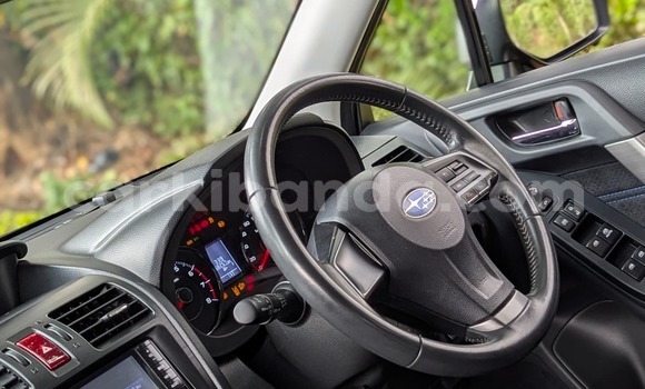 Nunua Imported Subaru Forester Nyeusi Gari ndani ya Kampala nchini Uganda Nunua Imported Subaru Forester Nyeusi Gari ndani ya Kampala nchini Uganda
