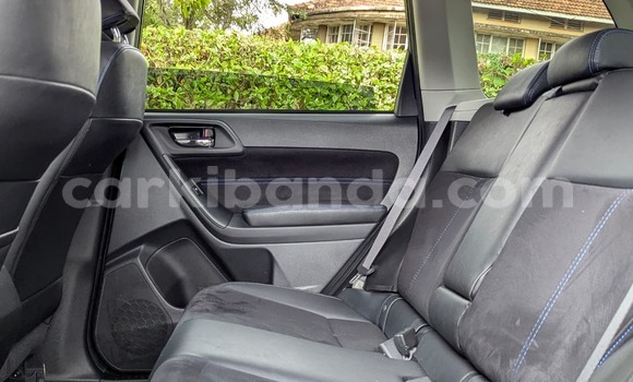 Nunua Imported Subaru Forester Nyeusi Gari ndani ya Kampala nchini Uganda Nunua Imported Subaru Forester Nyeusi Gari ndani ya Kampala nchini Uganda