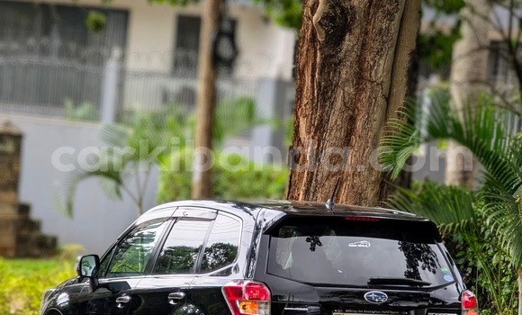Nunua Imported Subaru Forester Nyeusi Gari ndani ya Kampala nchini Uganda Nunua Imported Subaru Forester Nyeusi Gari ndani ya Kampala nchini Uganda