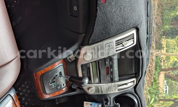 Nunua Ilio tumika Toyota Harrier Nyingine Gari ndani ya Kampala nchini Uganda Nunua Ilio tumika Toyota Harrier Nyingine Gari ndani ya Kampala nchini Uganda