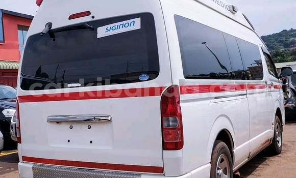 Buy Used Toyota Hiace White Car in Kampala in Uganda Buy Used Toyota Hiace White Car in Kampala in Uganda