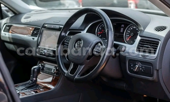 Buy Used Volkswagen Touareg Black Car in Kampala in Uganda Buy Used Volkswagen Touareg Black Car in Kampala in Uganda