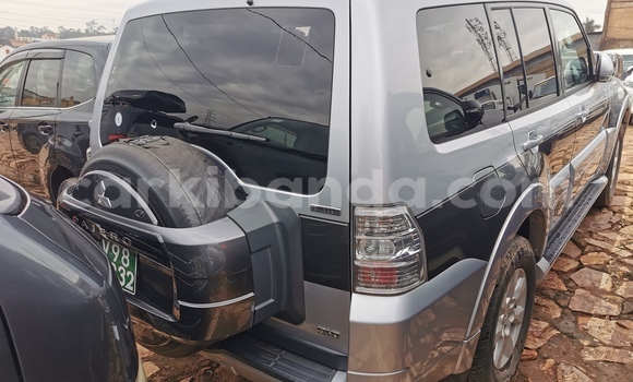 Acheter Import Voiture Mitsubishi Pajero Sport Gris à Kampala, Ouganda Acheter Import Voiture Mitsubishi Pajero Sport Gris à Kampala, Ouganda