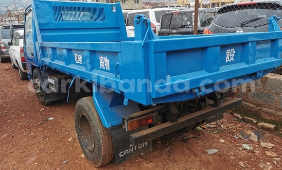 Gura Imported Mitsubishi L400 Blue Ikamyo i Kampala mu Uganda