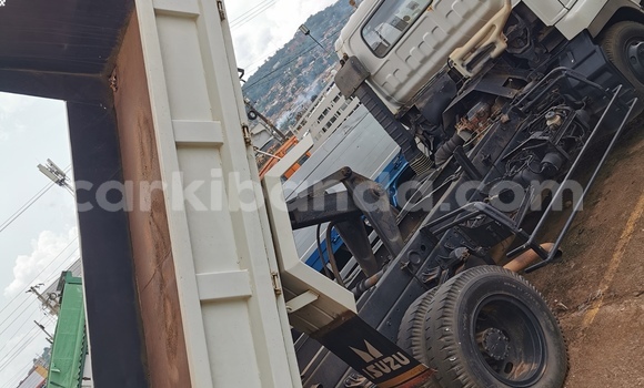 Buy Import Isuzu FTR 850 White Truck in Kampala in Uganda Buy Import Isuzu FTR 850 White Truck in Kampala in Uganda