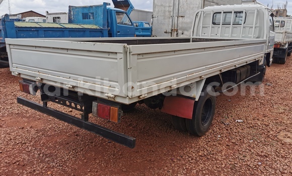 Buy Import Isuzu FTR 850 White Truck in Kampala in Uganda Buy Import Isuzu FTR 850 White Truck in Kampala in Uganda