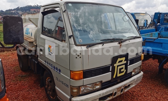 Buy Import Mitsubishi Van Other Truck in Kampala in Uganda