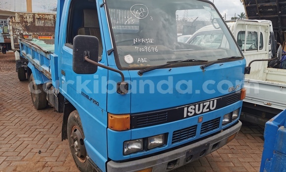 Buy Import Isuzu FTR 850 Blue Truck in Kampala in Uganda Buy Import Isuzu FTR 850 Blue Truck in Kampala in Uganda