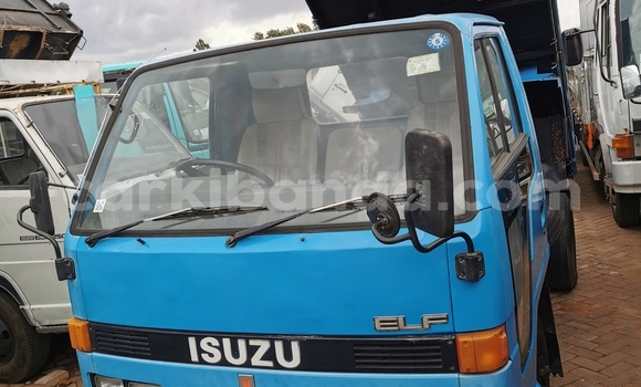 Buy Import Isuzu FTR 850 Blue Truck in Kampala in Uganda Buy Import Isuzu FTR 850 Blue Truck in Kampala in Uganda