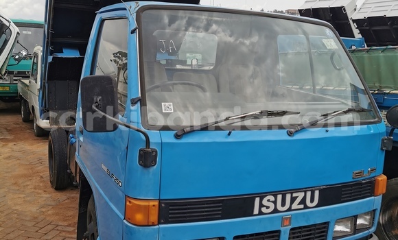 Buy Import Isuzu FTR 850 Blue Truck in Kampala in Uganda Buy Import Isuzu FTR 850 Blue Truck in Kampala in Uganda