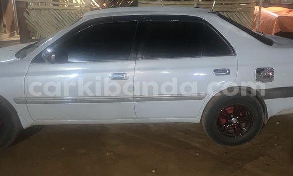 Nunua Ilio tumika Toyota Premio Fedha Gari ndani ya Kampala nchini Uganda Nunua Ilio tumika Toyota Premio Fedha Gari ndani ya Kampala nchini Uganda