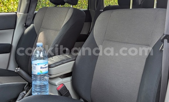 Nunua Ilio tumika Subaru Forester Fedha Gari ndani ya Kampala nchini Uganda Nunua Ilio tumika Subaru Forester Fedha Gari ndani ya Kampala nchini Uganda