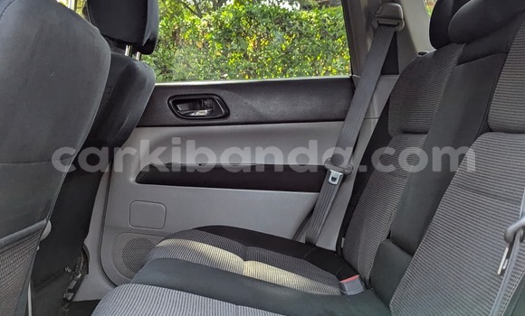 Nunua Ilio tumika Subaru Forester Fedha Gari ndani ya Kampala nchini Uganda Nunua Ilio tumika Subaru Forester Fedha Gari ndani ya Kampala nchini Uganda