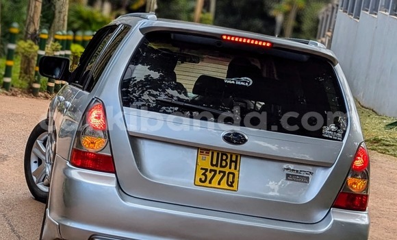 Nunua Ilio tumika Subaru Forester Fedha Gari ndani ya Kampala nchini Uganda Nunua Ilio tumika Subaru Forester Fedha Gari ndani ya Kampala nchini Uganda