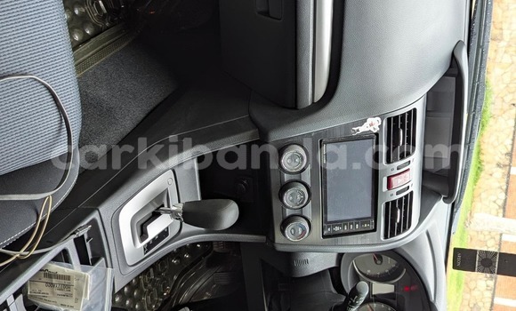 Nunua Ilio tumika Subaru Impreza Nyeusi Gari ndani ya Kampala nchini Uganda Nunua Ilio tumika Subaru Impreza Nyeusi Gari ndani ya Kampala nchini Uganda