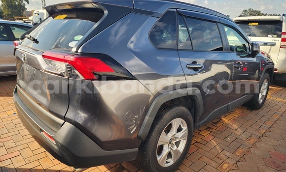 Gura Yakoze Toyota RAV4 Other Imodoka i Kampala mu Uganda Gura Yakoze Toyota RAV4 Other Imodoka i Kampala mu Uganda