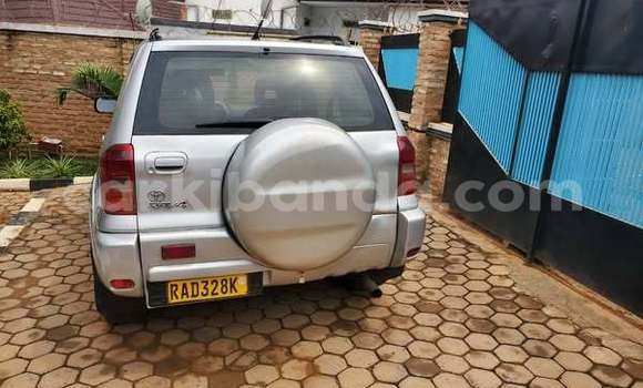 Nunua Ilio tumika Toyota Land Cruiser Prado Nyingine Gari ndani ya Kagadi nchini Magharibi Nunua Ilio tumika Toyota Land Cruiser Prado Nyingine Gari ndani ya Kagadi nchini Magharibi