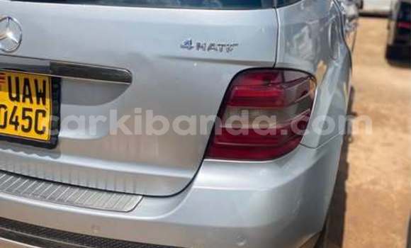 Gura Yakoze Mercedes‒Benz M–Class Other Imodoka i Kampala mu Uganda
