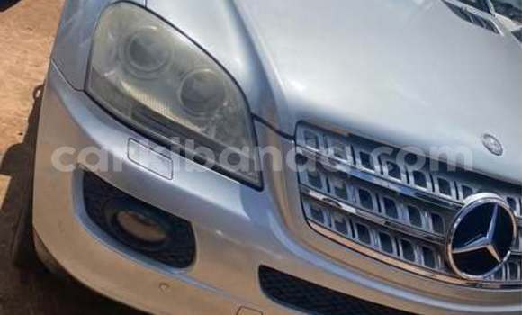 Gura Yakoze Mercedes‒Benz M–Class Other Imodoka i Kampala mu Uganda Gura Yakoze Mercedes‒Benz M–Class Other Imodoka i Kampala mu Uganda