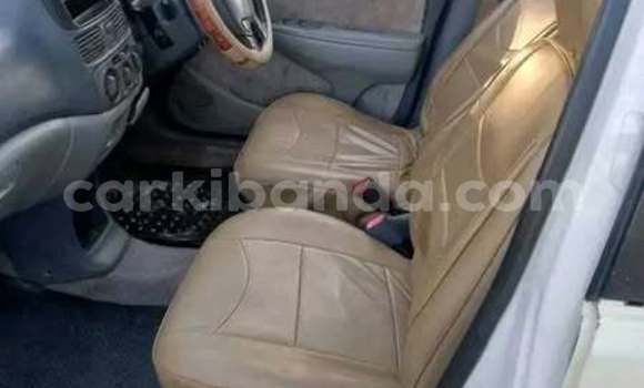 Gura Yakoze Toyota Raum Other Imodoka i Kampala mu Uganda Gura Yakoze Toyota Raum Other Imodoka i Kampala mu Uganda