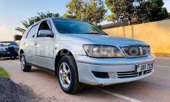 Gura Yakoze Toyota Vista Other Imodoka i Kampala mu Uganda Gura Yakoze Toyota Vista Other Imodoka i Kampala mu Uganda