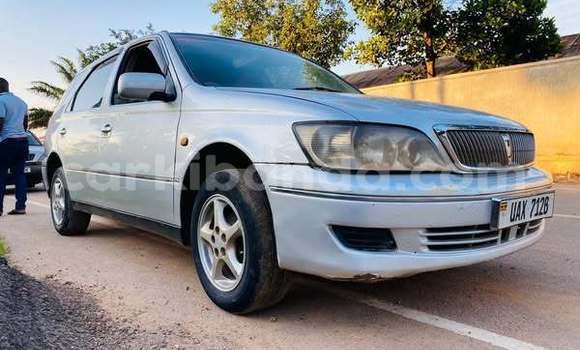 Gura Yakoze Toyota Vista Other Imodoka i Kampala mu Uganda Gura Yakoze Toyota Vista Other Imodoka i Kampala mu Uganda