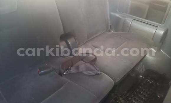 Acheter Occasion Voiture Toyota Noah Autre à Kampala, Ouganda Acheter Occasion Voiture Toyota Noah Autre à Kampala, Ouganda