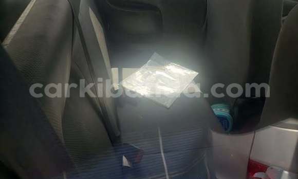 Acheter Occasion Voiture Toyota Probox Autre à Kampala, Ouganda Acheter Occasion Voiture Toyota Probox Autre à Kampala, Ouganda