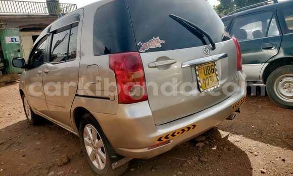 Acheter Occasion Voiture Toyota Raum Autre à Kampala, Ouganda Acheter Occasion Voiture Toyota Raum Autre à Kampala, Ouganda