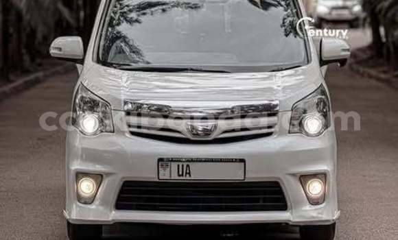 Buy Used Toyota Noah Other Car in Kampala in Uganda