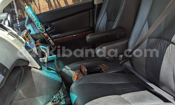 Nunua Ilio tumika Toyota Harrier Nyingine Gari ndani ya Kampala nchini Uganda Nunua Ilio tumika Toyota Harrier Nyingine Gari ndani ya Kampala nchini Uganda