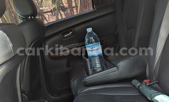 Nunua Ilio tumika Toyota Harrier Nyingine Gari ndani ya Kampala nchini Uganda Nunua Ilio tumika Toyota Harrier Nyingine Gari ndani ya Kampala nchini Uganda