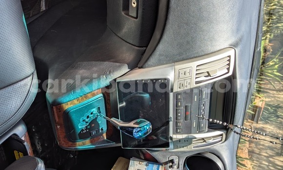 Nunua Ilio tumika Toyota Harrier Nyingine Gari ndani ya Kampala nchini Uganda Nunua Ilio tumika Toyota Harrier Nyingine Gari ndani ya Kampala nchini Uganda