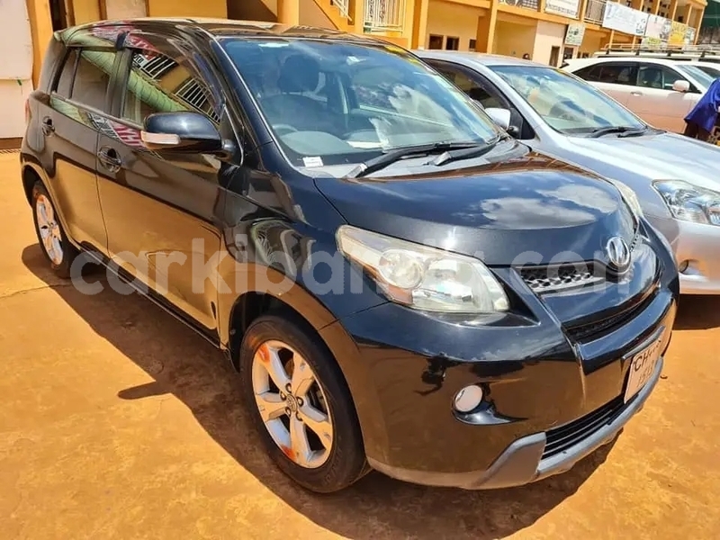 Big with watermark toyota ist uganda kampala 23798