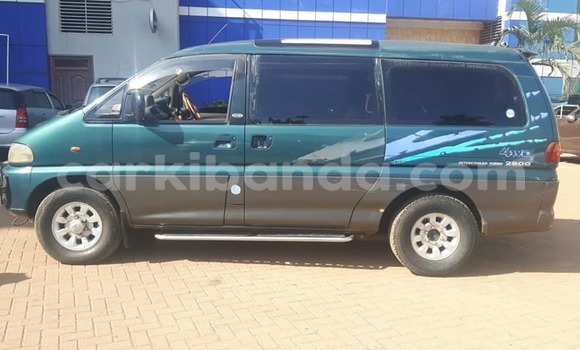Buy Used Mitsubishi Delica Green Car in Kampala in Uganda Buy Used Mitsubishi Delica Green Car in Kampala in Uganda