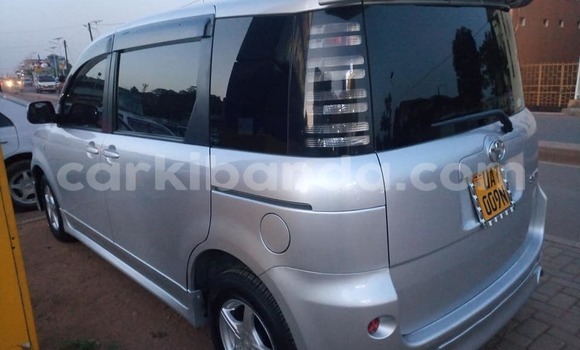 Buy Used Toyota Sienta Silver Car in Kampala in Uganda Buy Used Toyota Sienta Silver Car in Kampala in Uganda