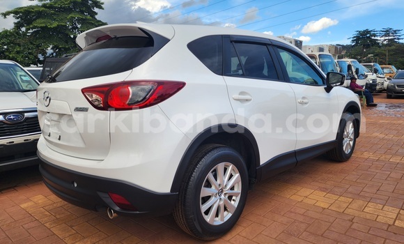 Nunua Mpya Mazda CX-5 Nyeupe Gari ndani ya Kampala nchini Uganda Nunua Mpya Mazda CX-5 Nyeupe Gari ndani ya Kampala nchini Uganda