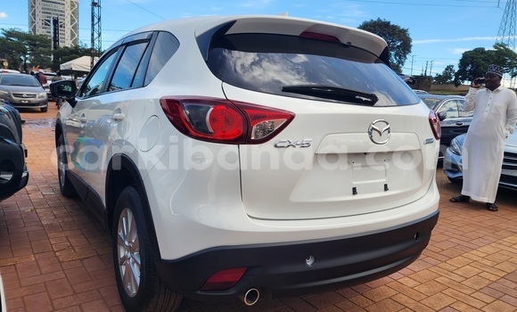 Nunua Mpya Mazda CX-5 Nyeupe Gari ndani ya Kampala nchini Uganda Nunua Mpya Mazda CX-5 Nyeupe Gari ndani ya Kampala nchini Uganda
