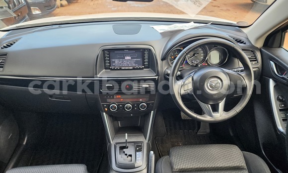 Nunua Mpya Mazda CX-5 Nyeupe Gari ndani ya Kampala nchini Uganda Nunua Mpya Mazda CX-5 Nyeupe Gari ndani ya Kampala nchini Uganda