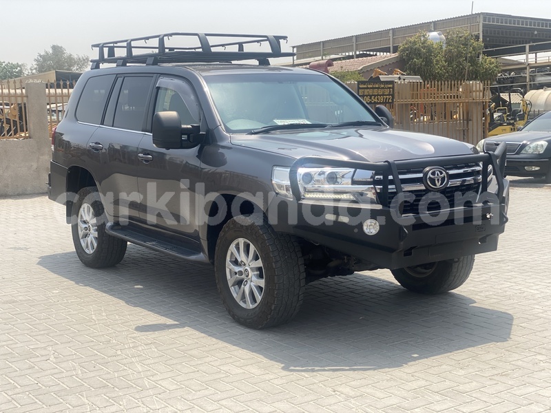 Big with watermark toyota land cruiser uganda import dubai 24086