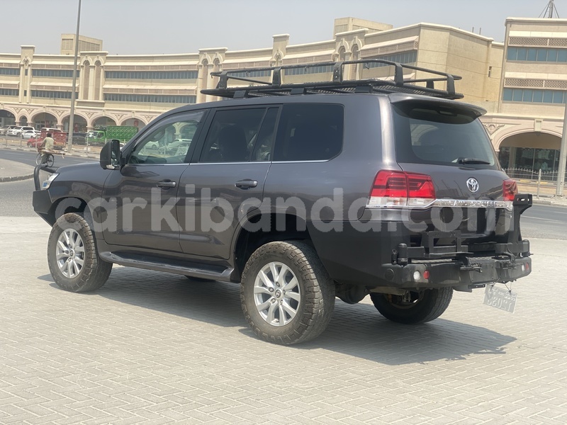 Big with watermark toyota land cruiser uganda import dubai 24086