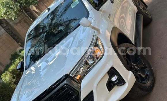 Buy Used Toyota Hilux White Car in Kampala in Uganda