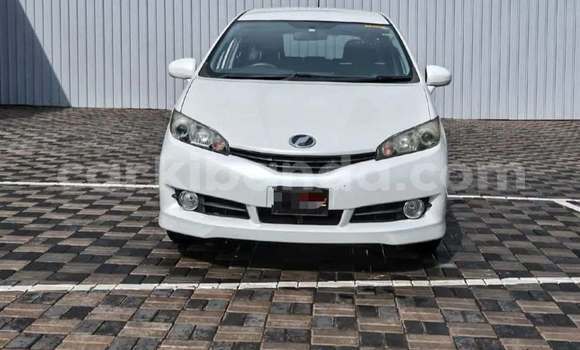 Buy Used Toyota Wish White Car in Kampala in Uganda Buy Used Toyota Wish White Car in Kampala in Uganda