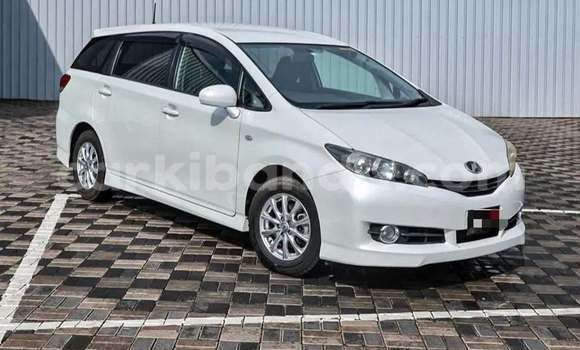 Buy Used Toyota Wish White Car in Kampala in Uganda Buy Used Toyota Wish White Car in Kampala in Uganda