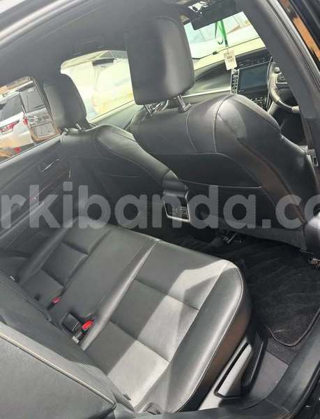 Big with watermark toyota harrier uganda kampala 24233