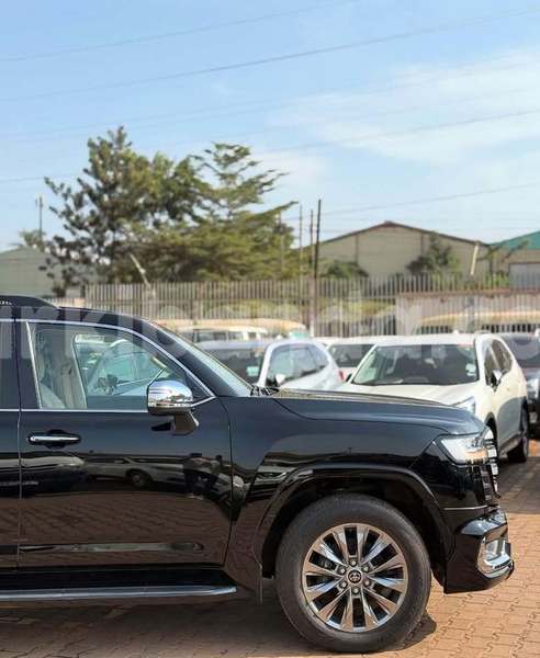 Big with watermark toyota land cruiser uganda kampala 24234