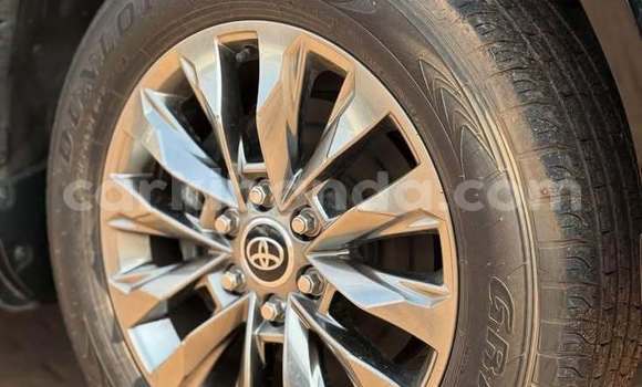 Buy Used Toyota Land Cruiser Black Car in Kampala in Uganda Buy Used Toyota Land Cruiser Black Car in Kampala in Uganda