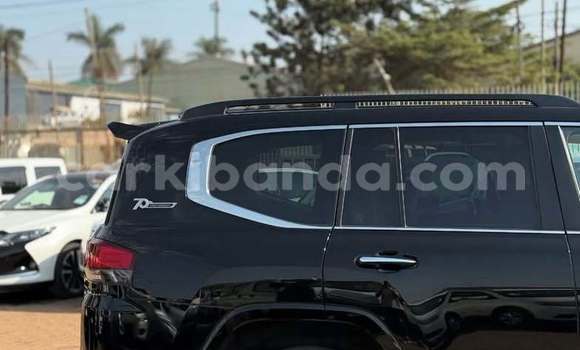 Buy Used Toyota Land Cruiser Black Car in Kampala in Uganda Buy Used Toyota Land Cruiser Black Car in Kampala in Uganda